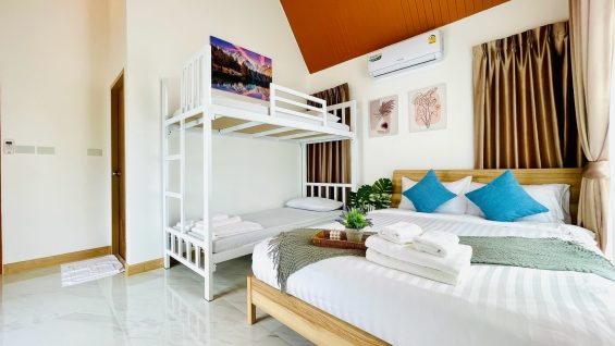 LINE_ALBUM_Gio-Pool-Villa_250311_42