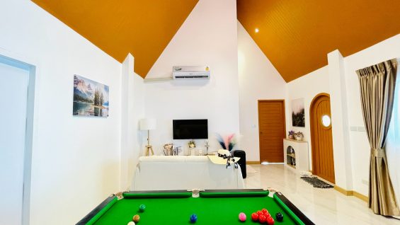 LINE_ALBUM_Gio-Pool-Villa_250311_55