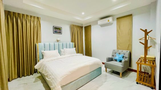 LINE_ALBUM_เวโรน่า-7.9-ล้าน_250311_37