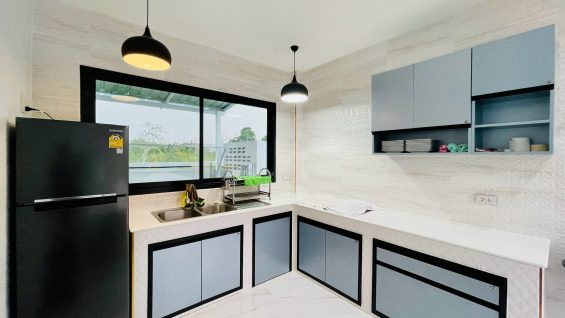 LINE_ALBUM_เวโรน่า-7.9-ล้าน_250311_53